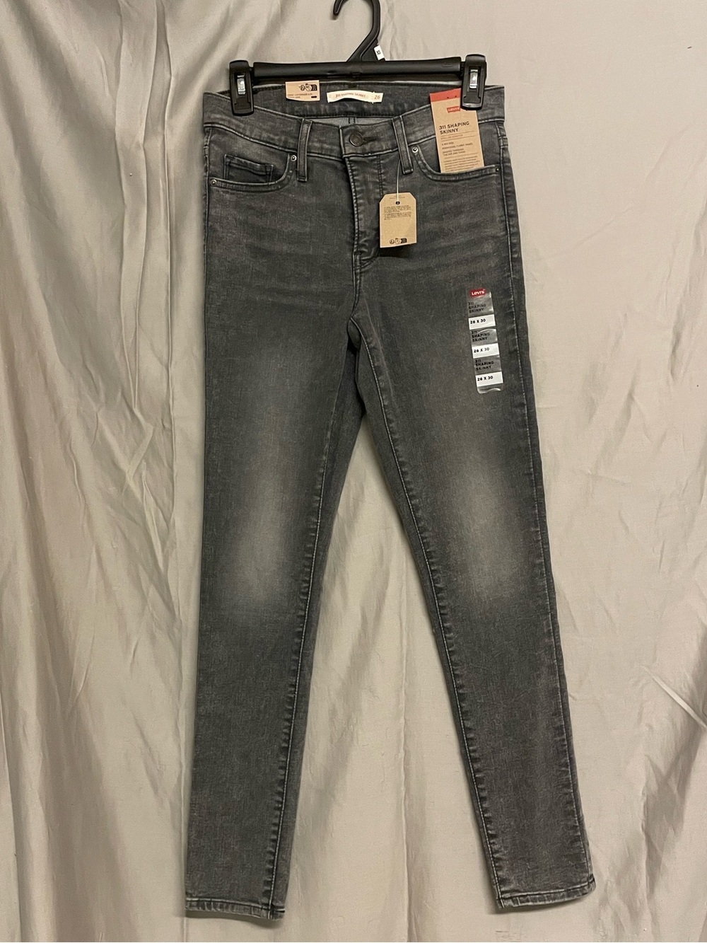 NWT Levi's 311 Shaping Skinny Women's Gray Skinny Jeans - Faded Charcoal
